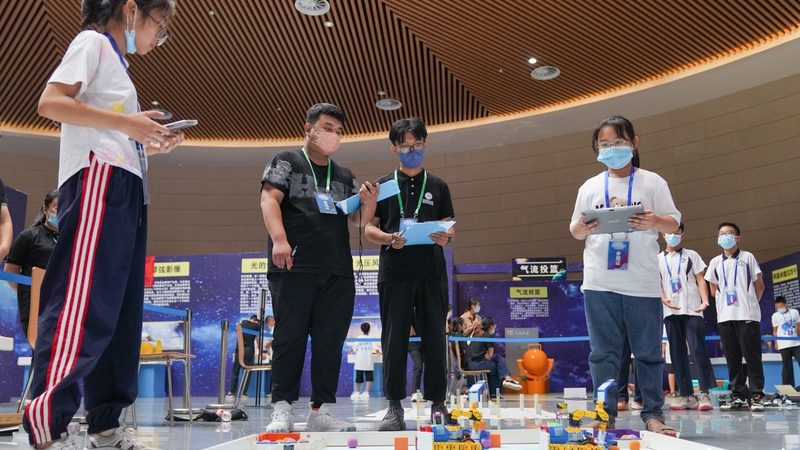 数据仓库建设：企业数字化转型的核心基石**